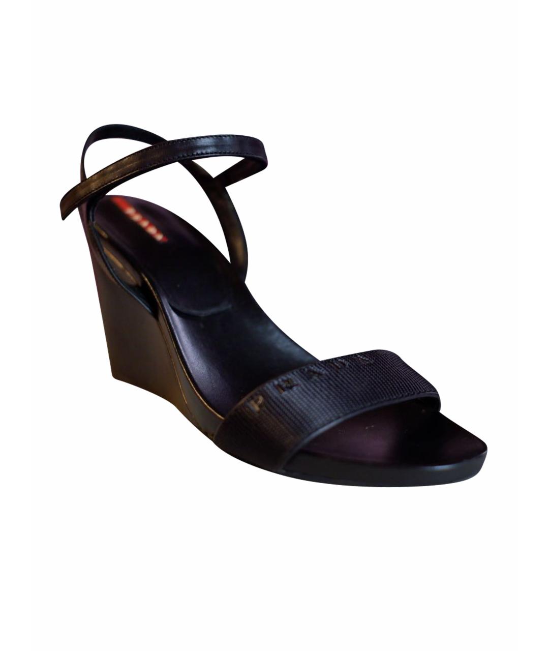 PRADA Черные босоножки из лакированной кожи, фото 1