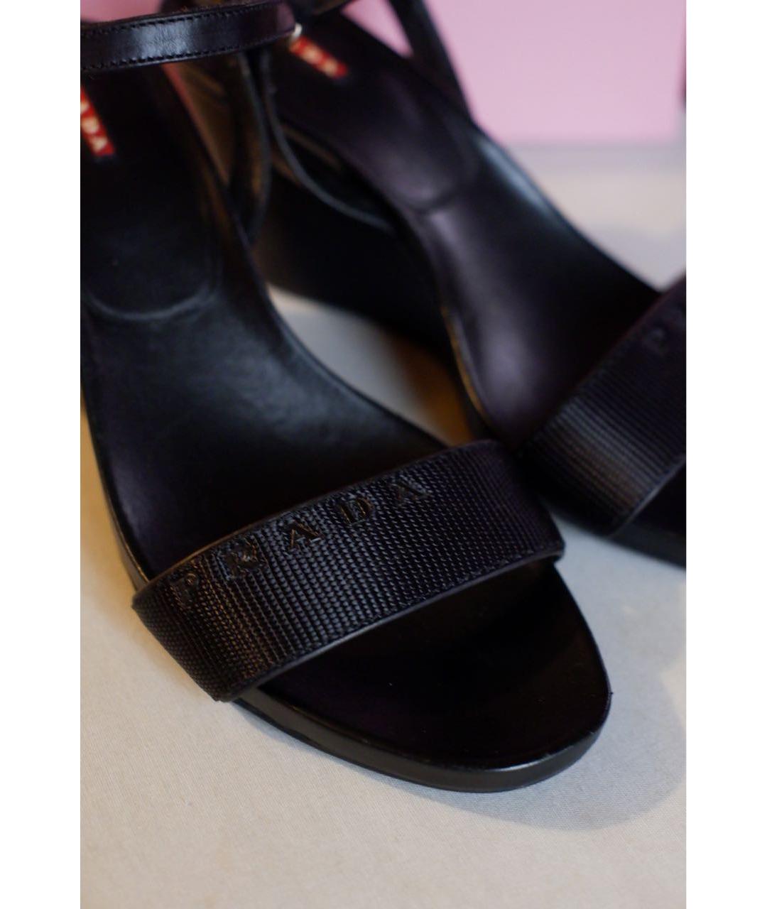 PRADA Черные босоножки из лакированной кожи, фото 2