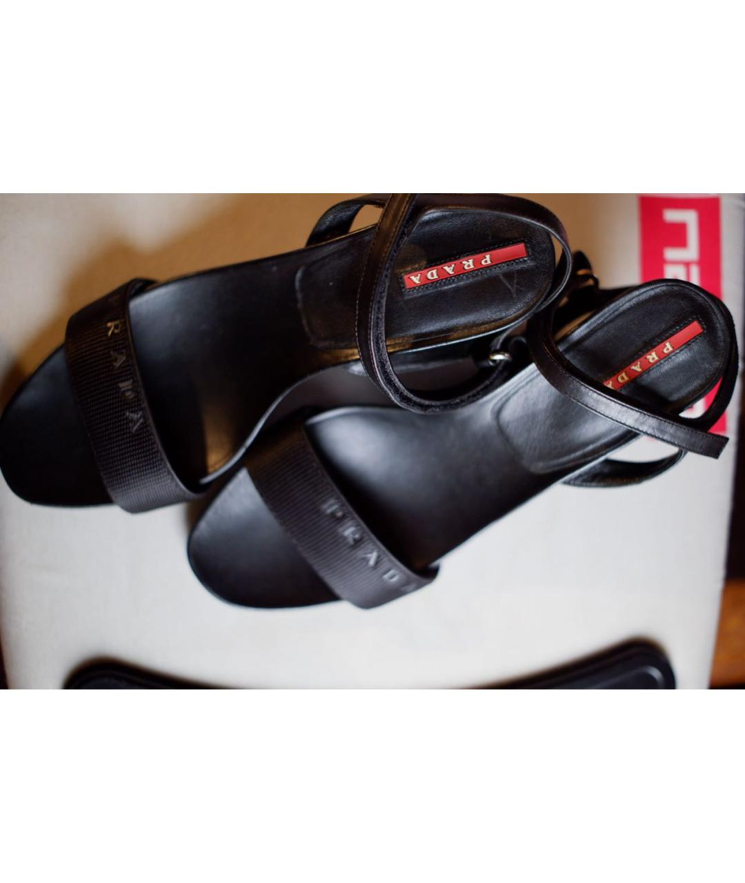 PRADA Черные босоножки из лакированной кожи, фото 3