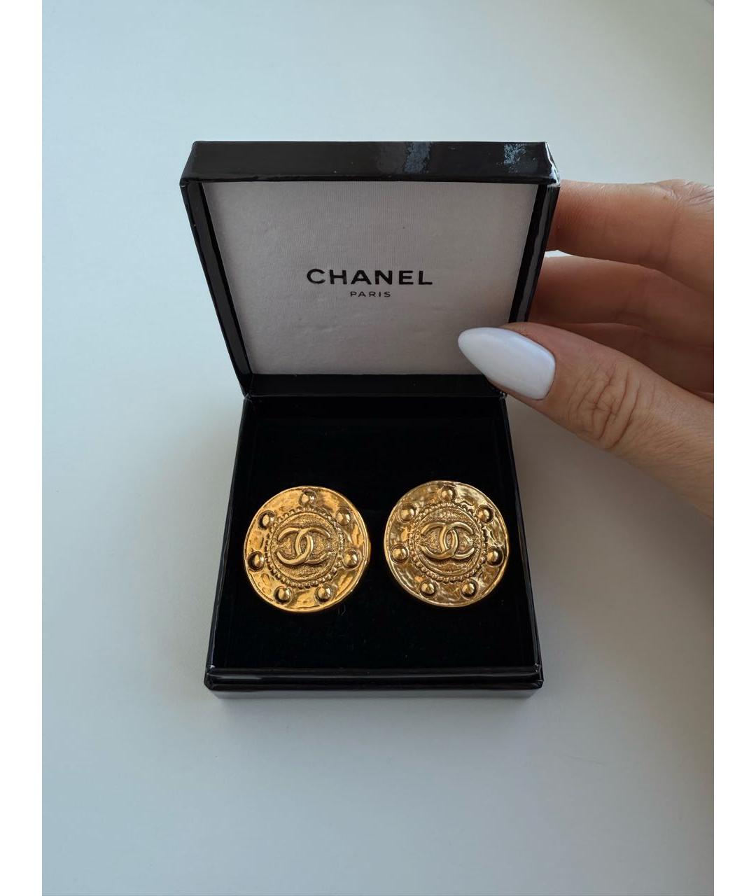 CHANEL Золотые клипсы, фото 2