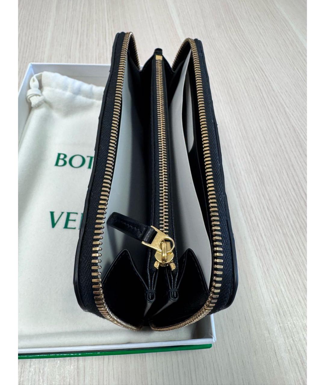 BOTTEGA VENETA Черный кожаный кошелек, фото 3