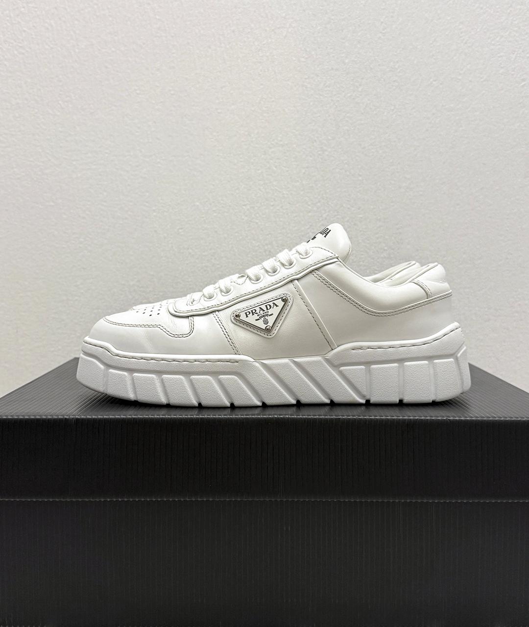PRADA Белые кожаные кеды, фото 4