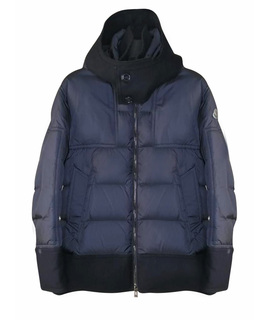 

Пуховик MONCLER