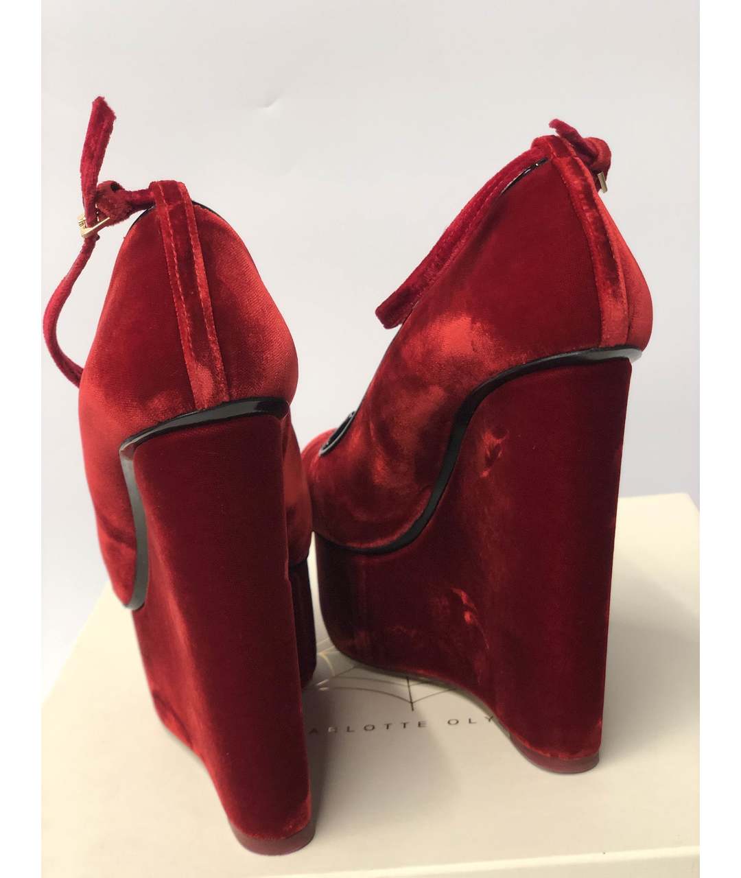 CHARLOTTE OLYMPIA Красные бархатные туфли, фото 3