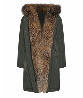 

Пуховик MONCLER