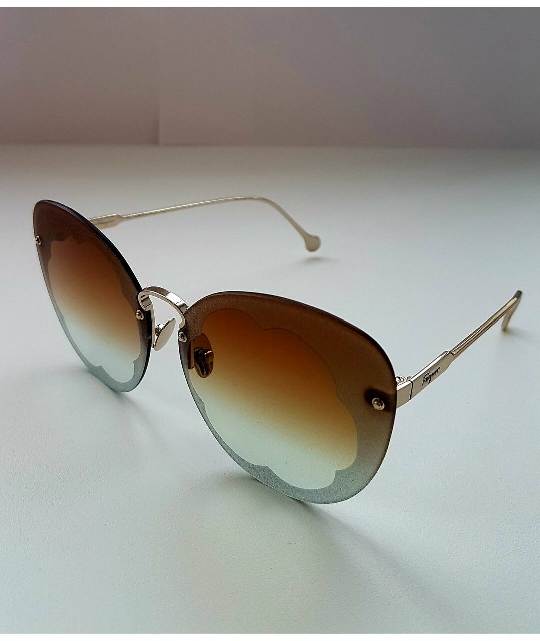 FERRAGAMO Золотые металлические солнцезащитные очки, фото 3