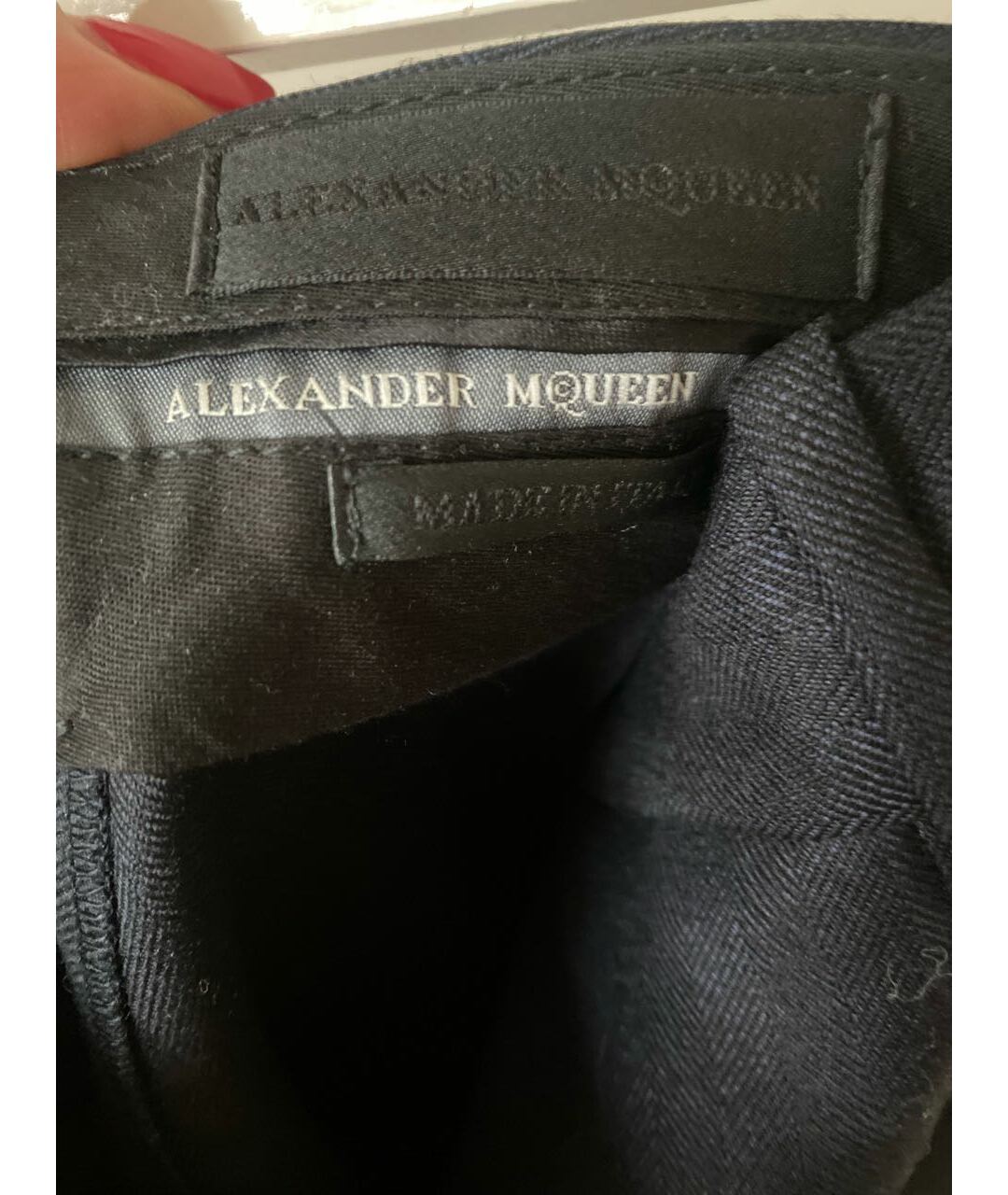 ALEXANDER MCQUEEN Темно-синие шелковые классические брюки, фото 5
