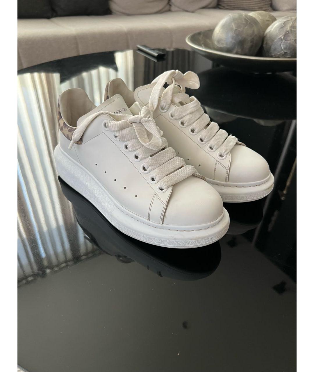 ALEXANDER MCQUEEN Белые кожаные кеды, фото 4