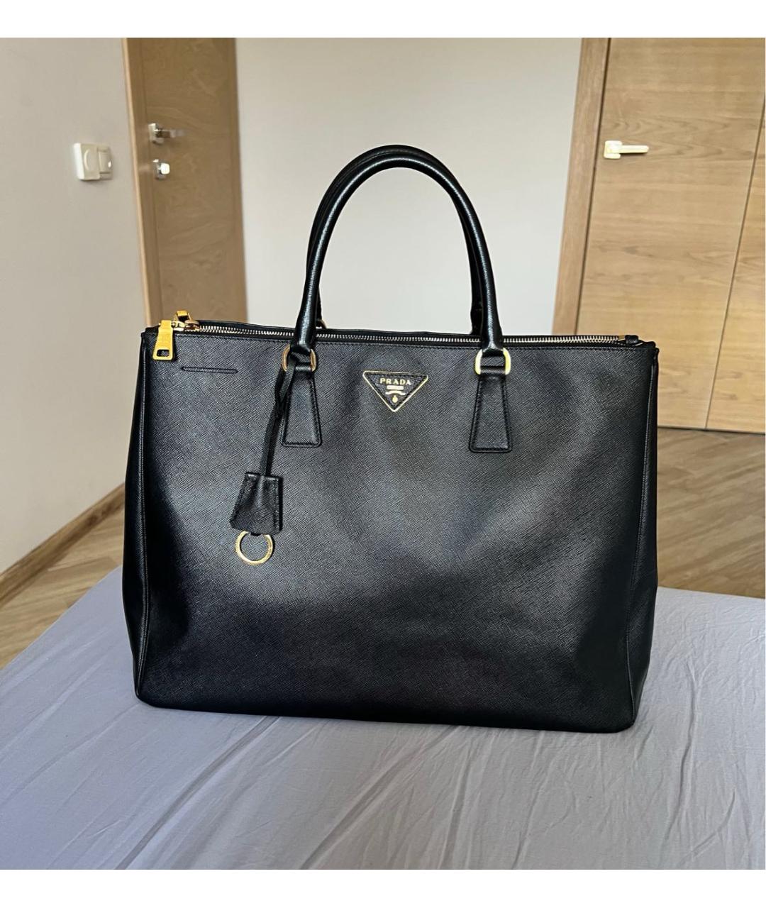 PRADA Черная кожаная сумка тоут, фото 9