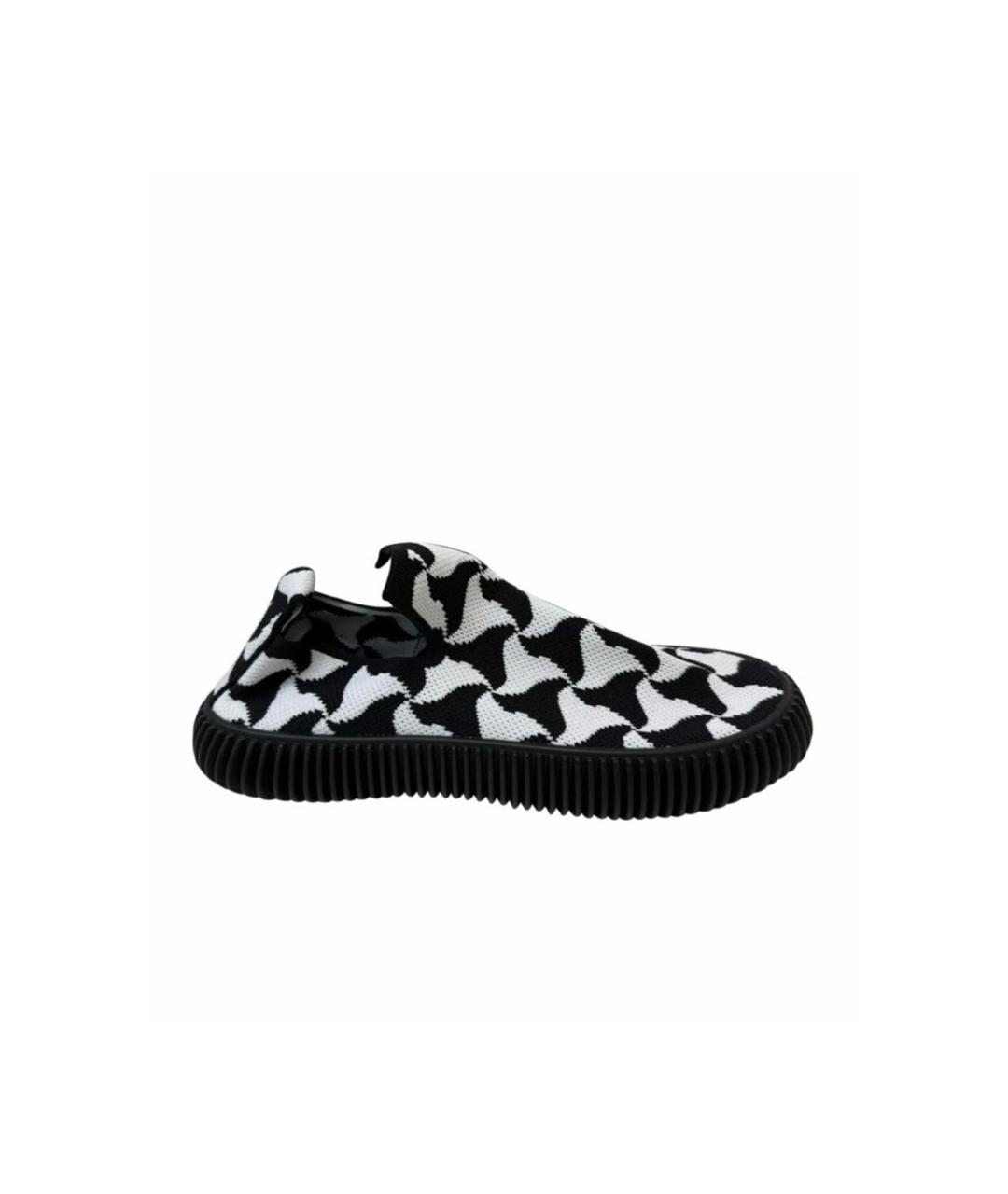BOTTEGA VENETA Черные текстильные низкие кроссовки / кеды, фото 1