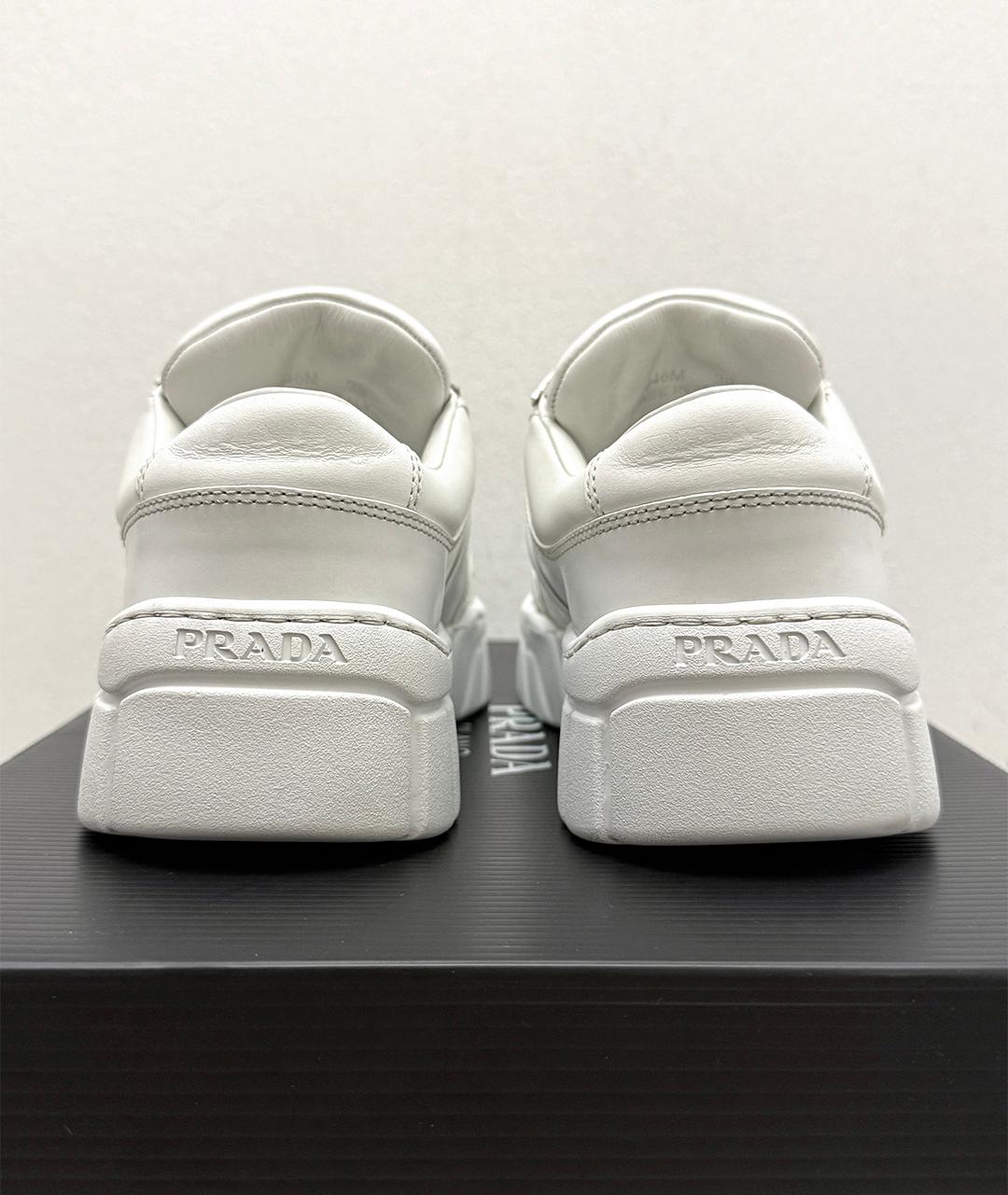 PRADA Белые кожаные низкие кроссовки / кеды, фото 9