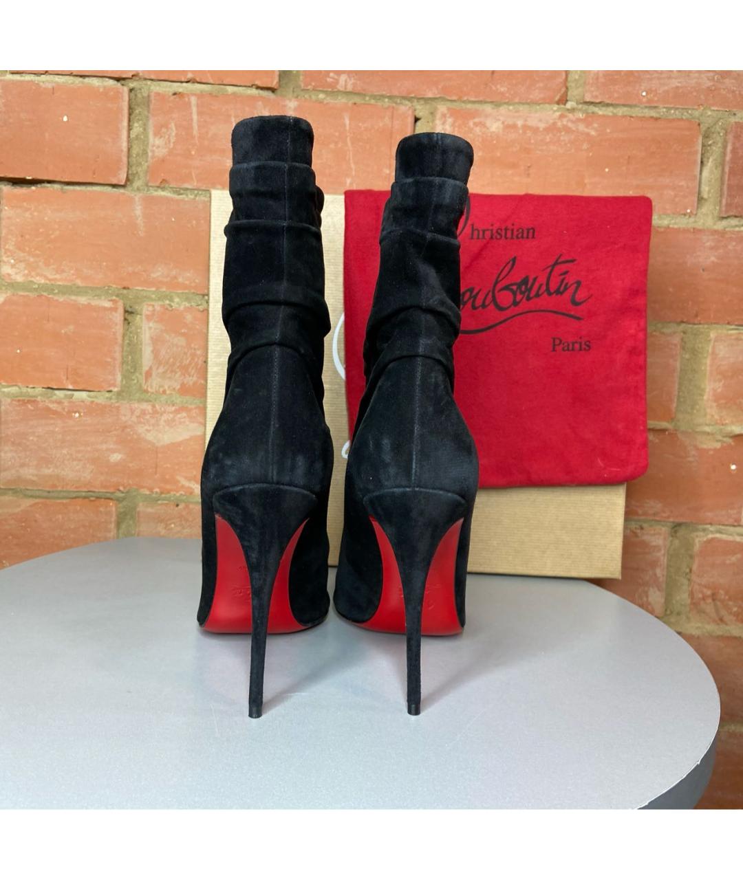 CHRISTIAN LOUBOUTIN Черные замшевые полусапоги, фото 4