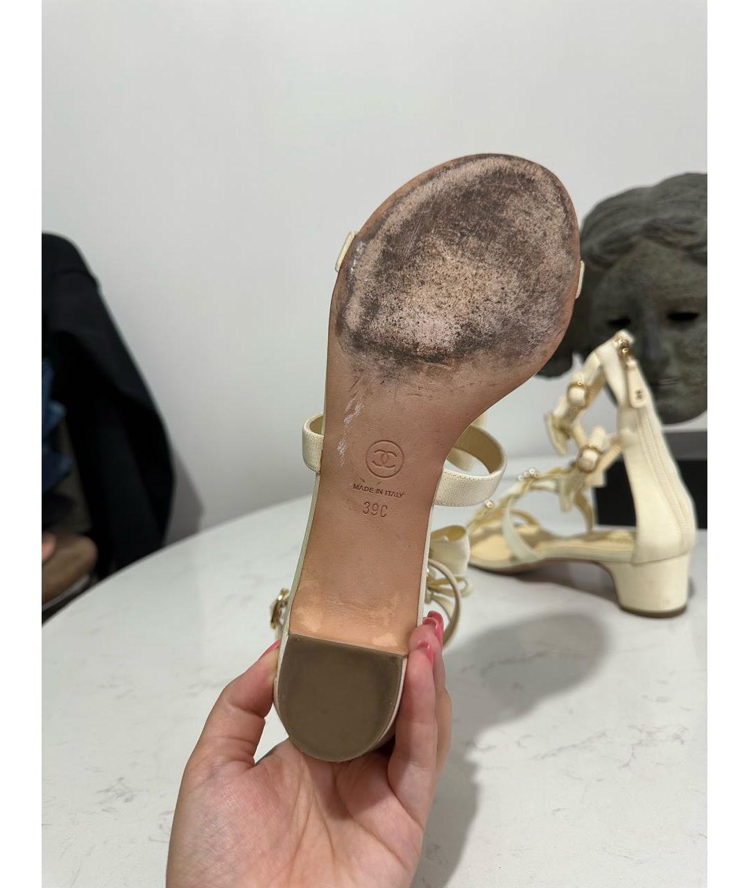 CHANEL Бежевые босоножки, фото 5
