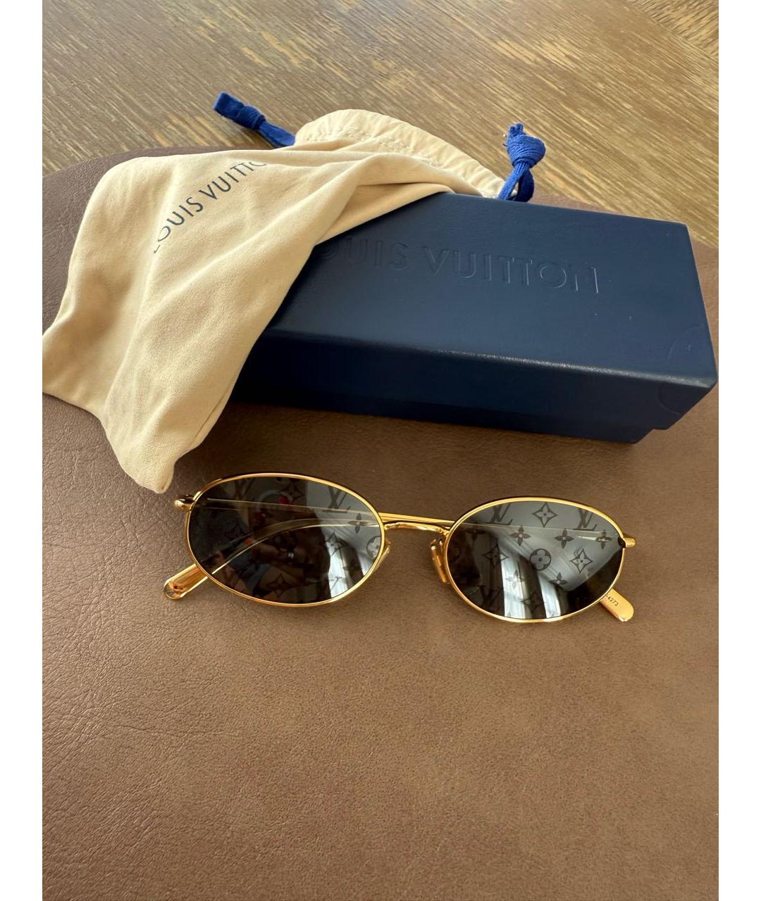 LOUIS VUITTON Золотые металлические солнцезащитные очки, фото 4