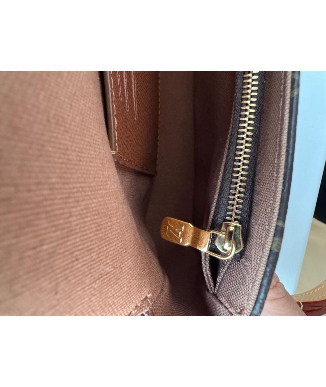 LOUIS VUITTON Коричневая кожаная сумка через плечо, фото 7
