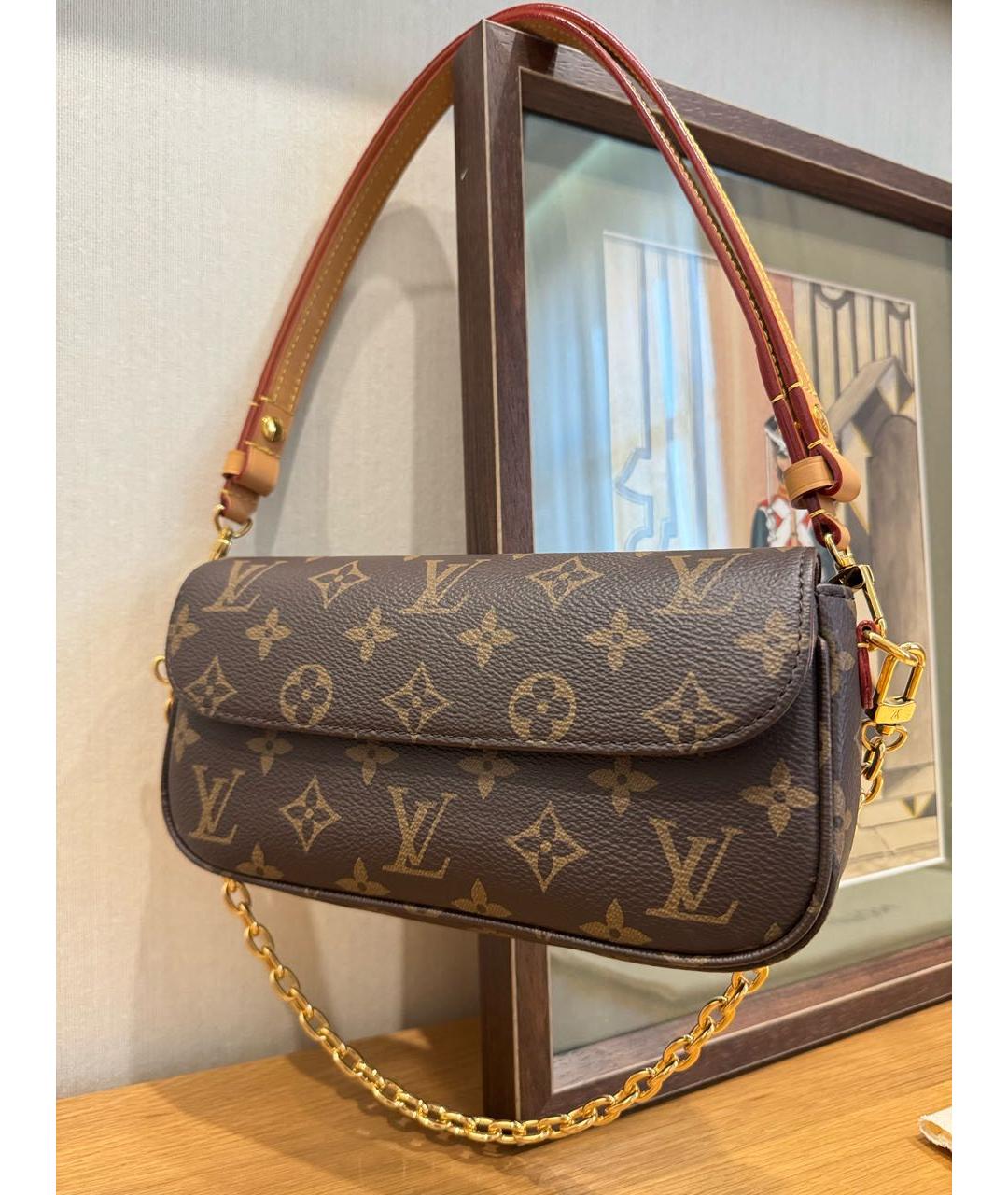 LOUIS VUITTON Коричневая кожаная сумка через плечо, фото 2