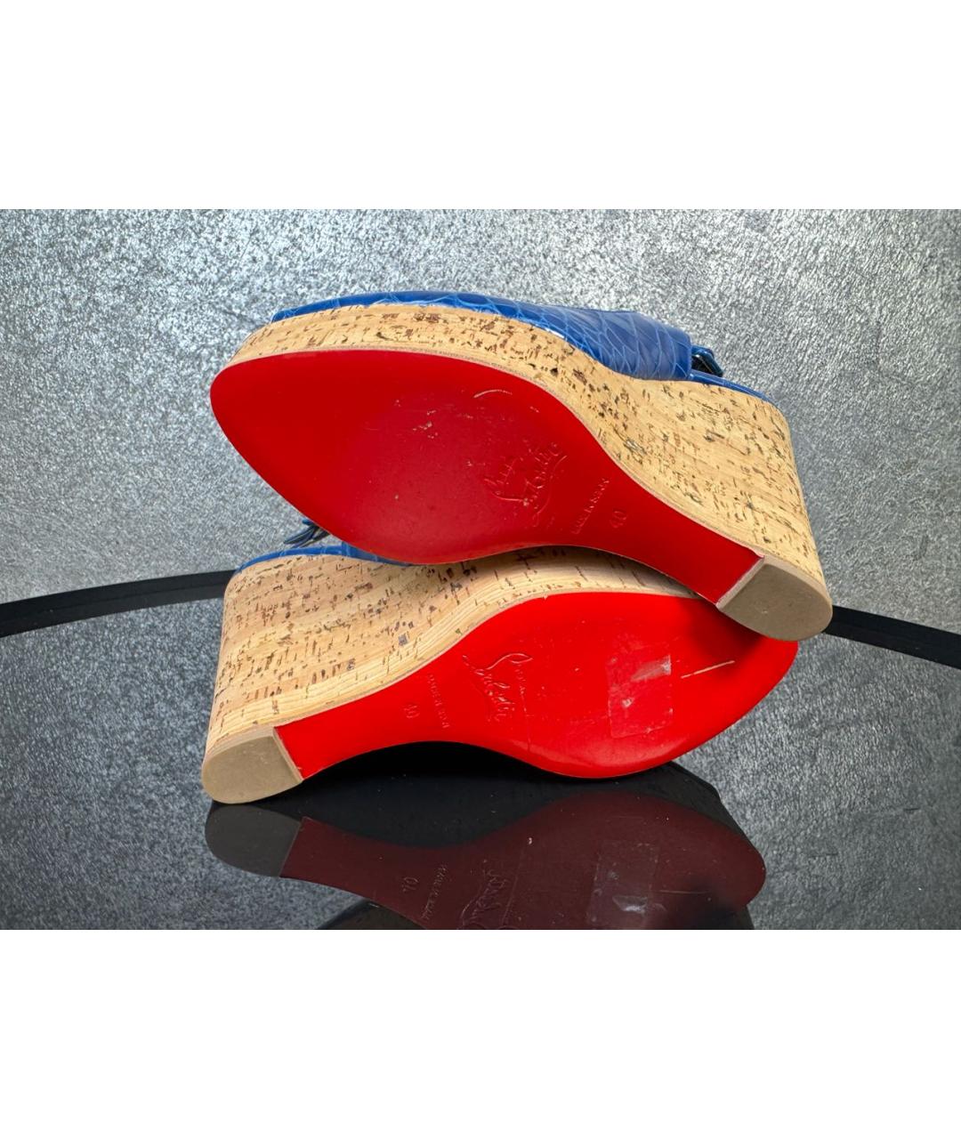 CHRISTIAN LOUBOUTIN Синие босоножки из экзотической кожи, фото 5