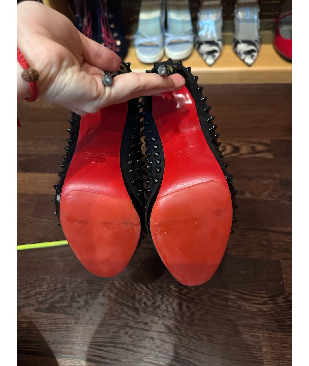 CHRISTIAN LOUBOUTIN Черные замшевые ботинки, фото 5