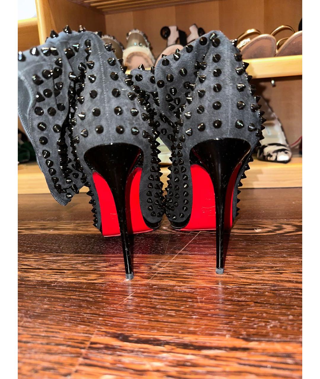 CHRISTIAN LOUBOUTIN Черные замшевые ботинки, фото 4