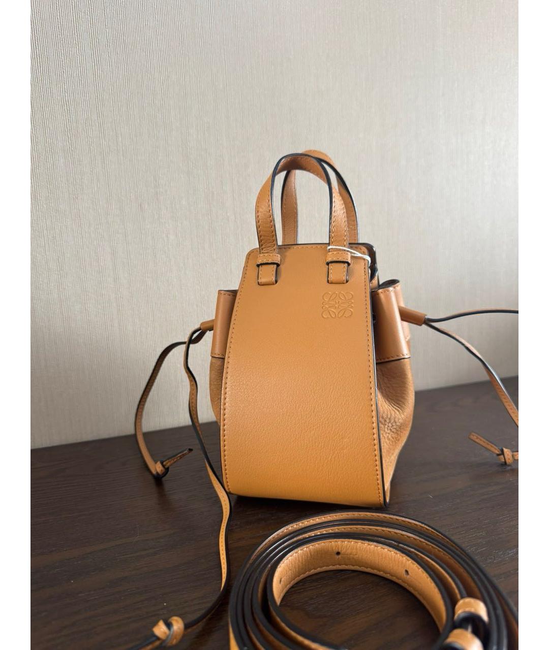 LOEWE Коричневая кожаная сумка с короткими ручками, фото 3