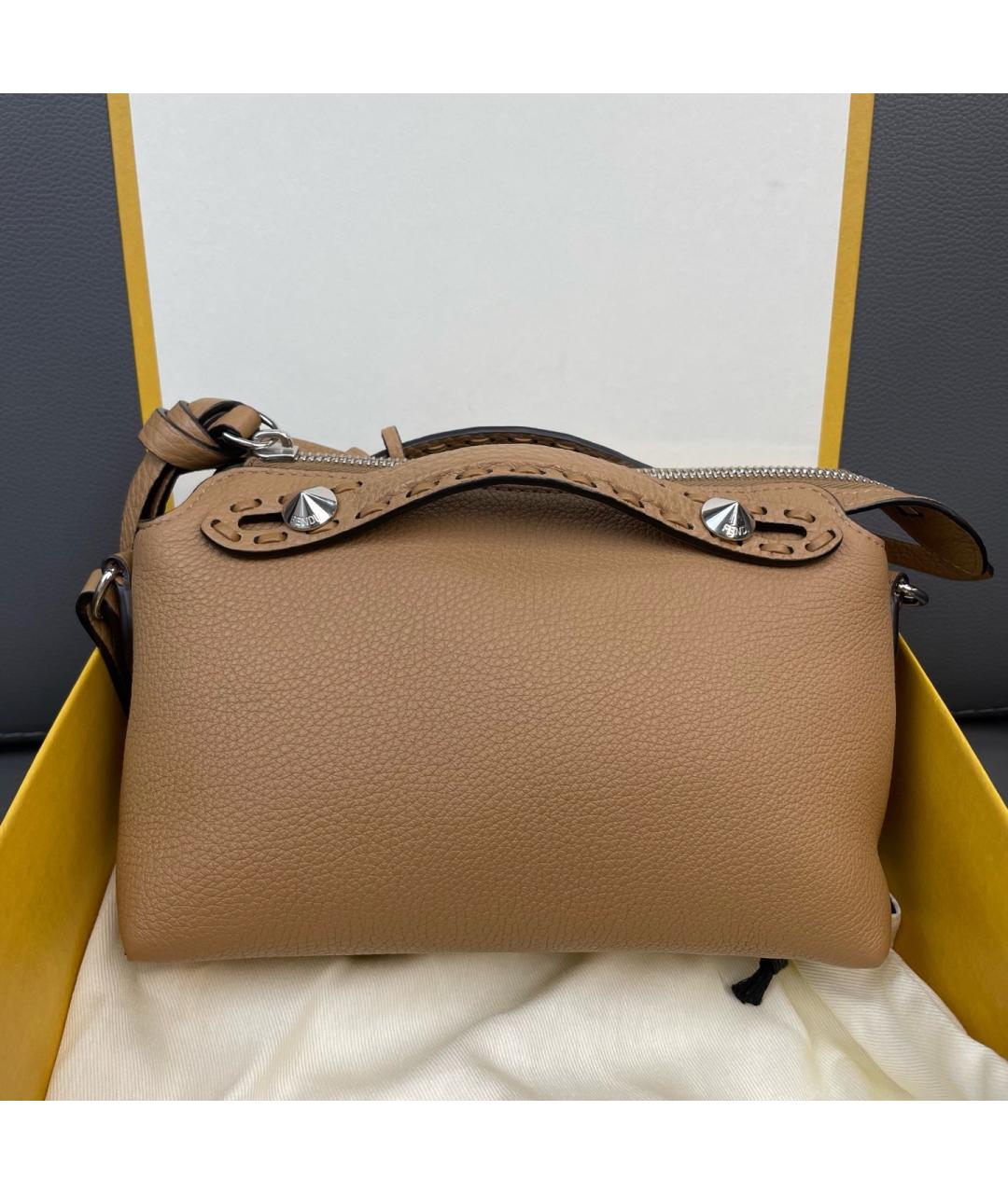 FENDI Коричневая кожаная сумка тоут, фото 2