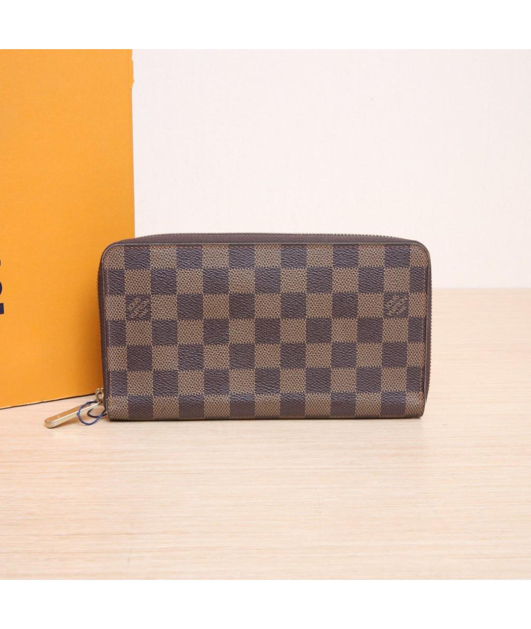 LOUIS VUITTON Коричневый кошелек, фото 2