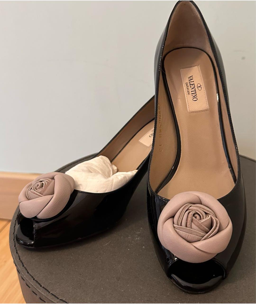RED VALENTINO Черные туфли из лакированной кожи, фото 3