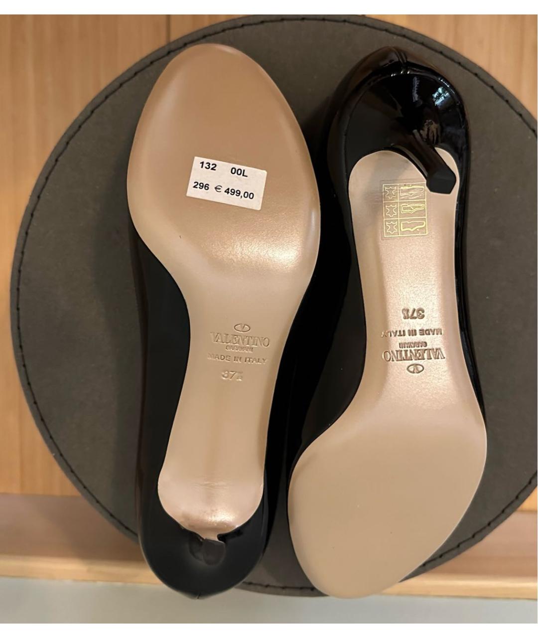 RED VALENTINO Черные туфли из лакированной кожи, фото 4