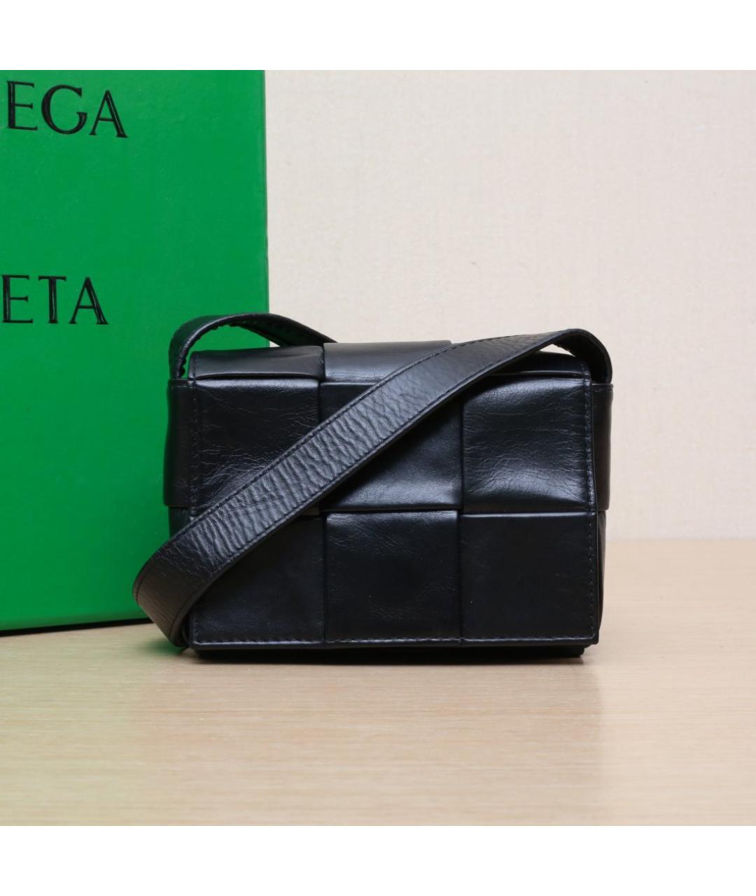 BOTTEGA VENETA Черная кожаная сумка через плечо, фото 10