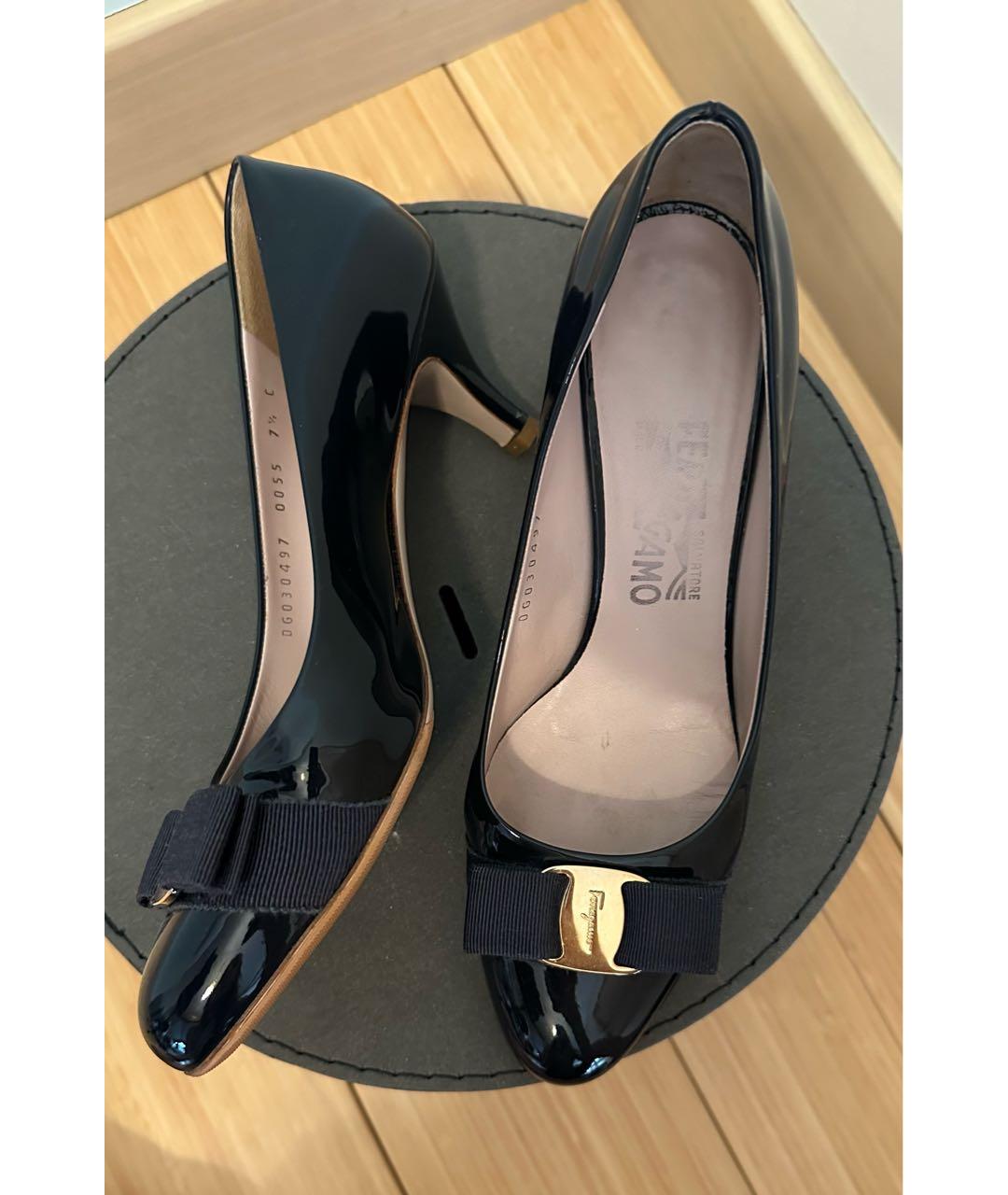 FERRAGAMO Черные туфли из лакированной кожи, фото 8
