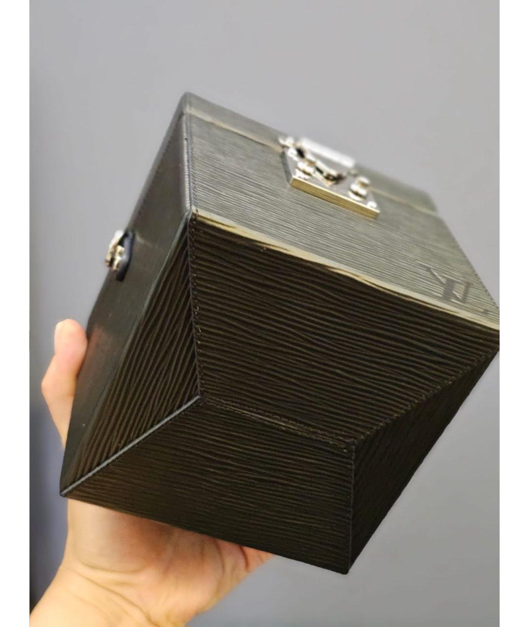 LOUIS VUITTON Черная кожаная сумка с короткими ручками, фото 6