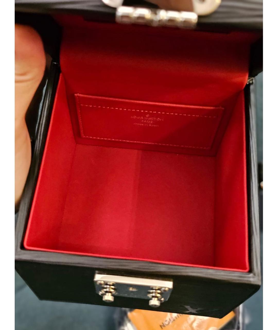 LOUIS VUITTON Черная кожаная сумка с короткими ручками, фото 4