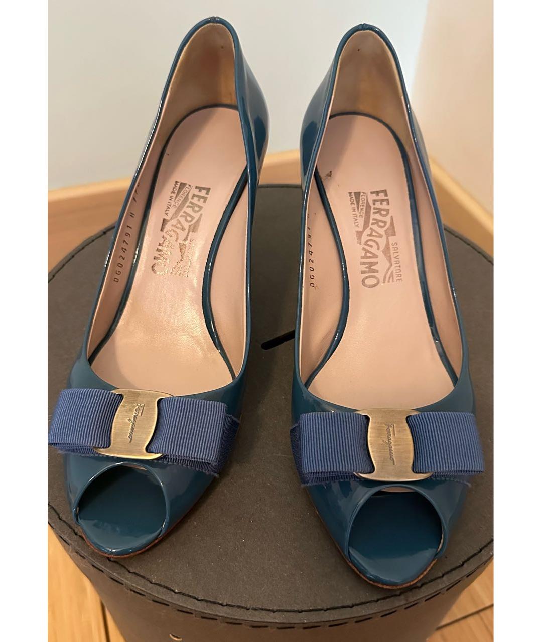 FERRAGAMO Синие туфли из лакированной кожи, фото 3