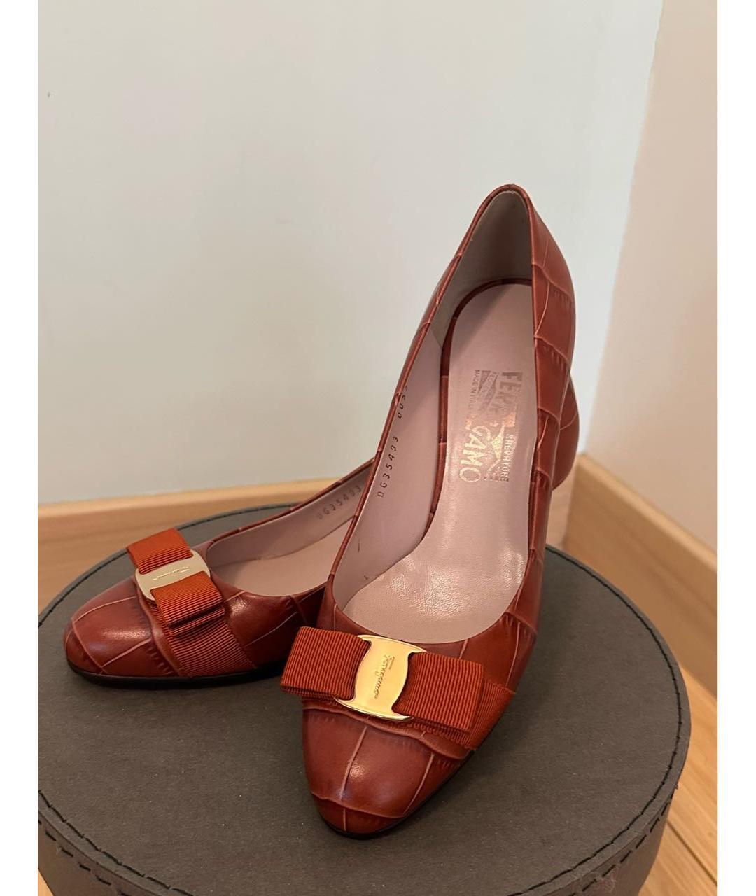 FERRAGAMO Коричневые кожаные туфли, фото 3