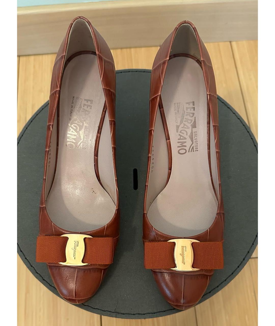 FERRAGAMO Коричневые кожаные туфли, фото 2