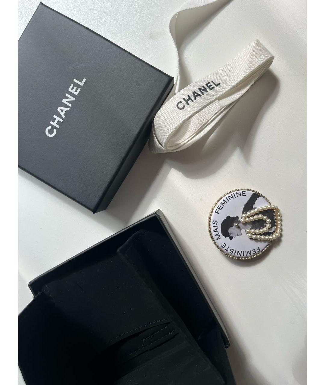 CHANEL Белая металлическая булавка / брошь, фото 2