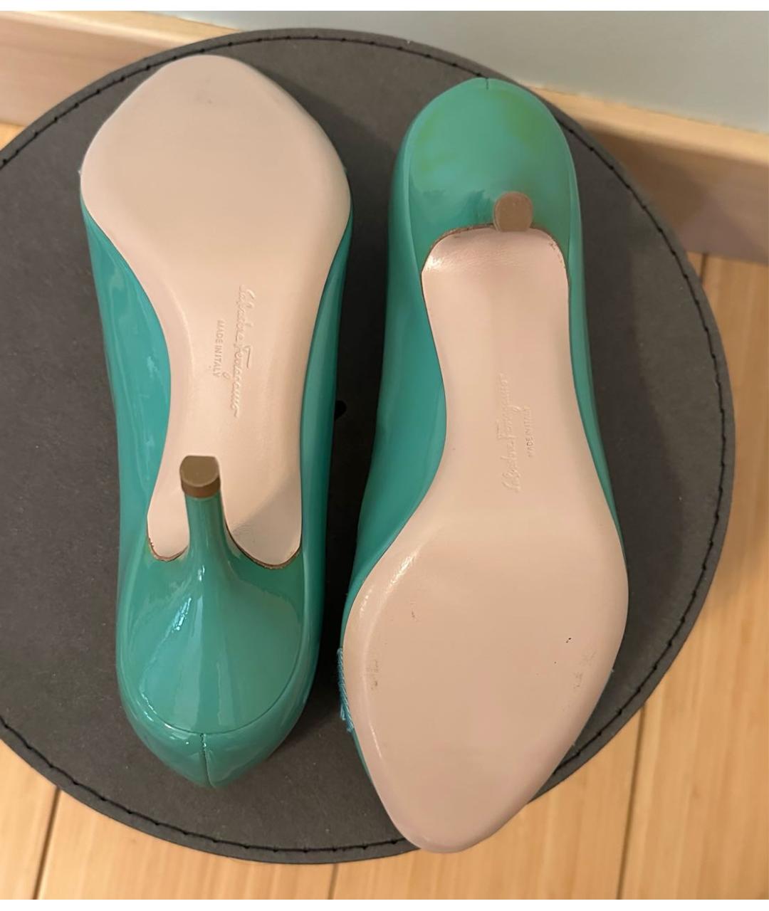 FERRAGAMO Зеленые туфли из лакированной кожи, фото 4