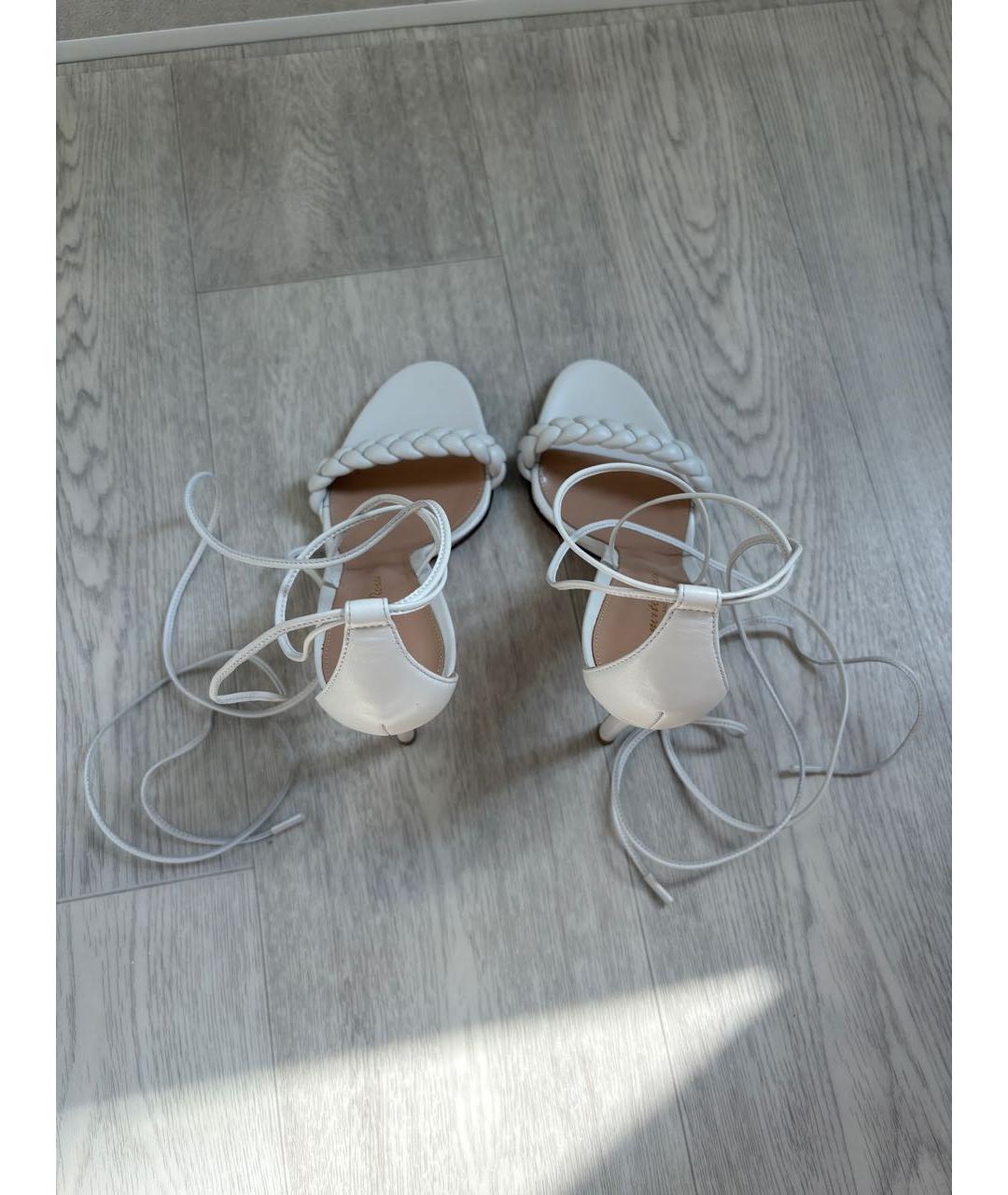 GIANVITO ROSSI Белые кожаные босоножки, фото 3