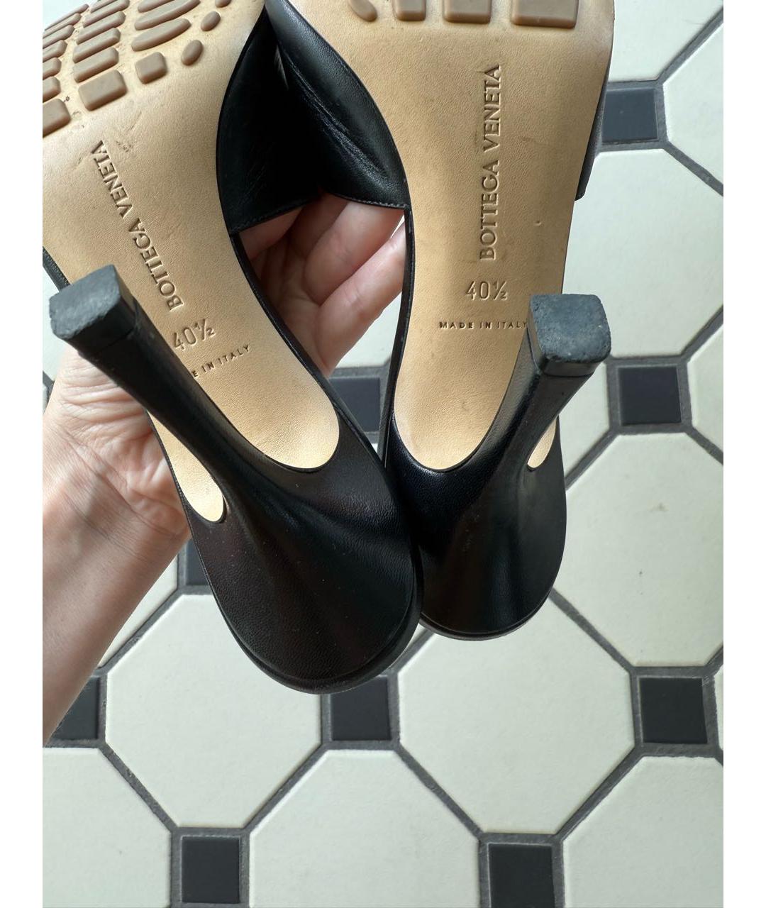 BOTTEGA VENETA Черные кожаные мюли, фото 4