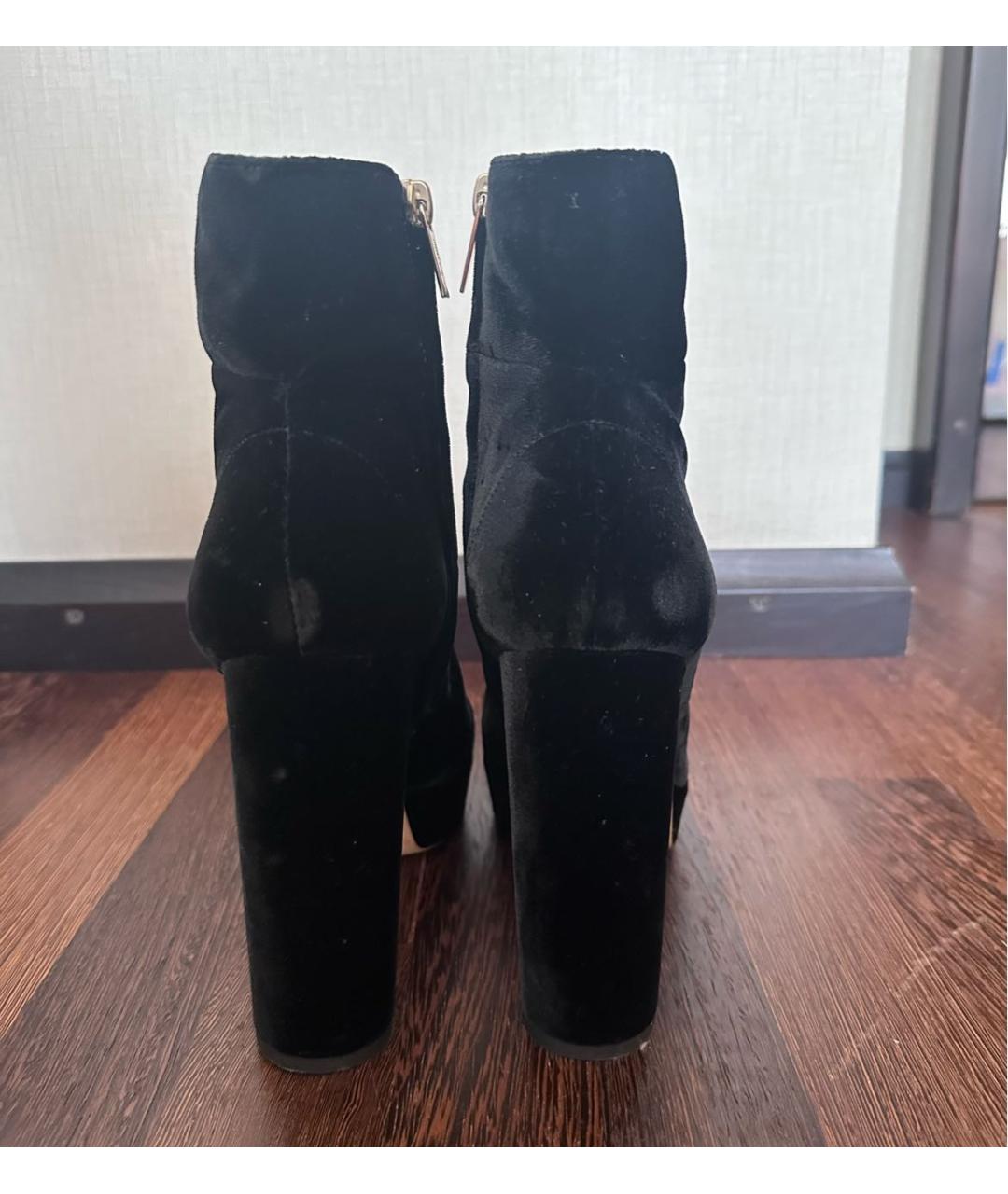 JIMMY CHOO Черные бархатные ботильоны, фото 4