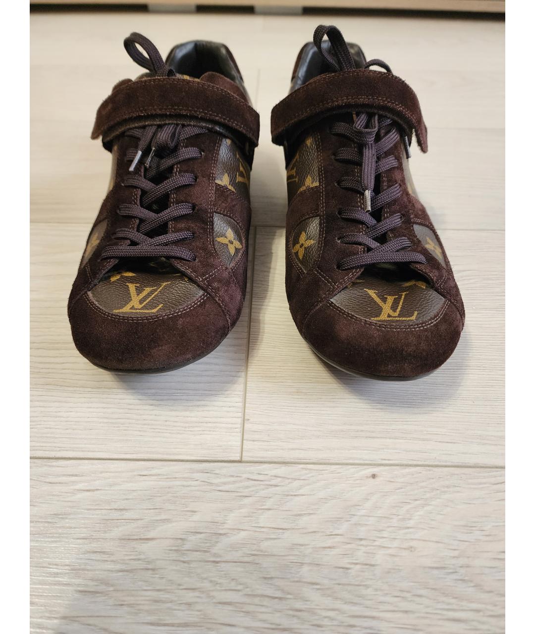 LOUIS VUITTON Коричневые кожаные низкие кроссовки / кеды, фото 2