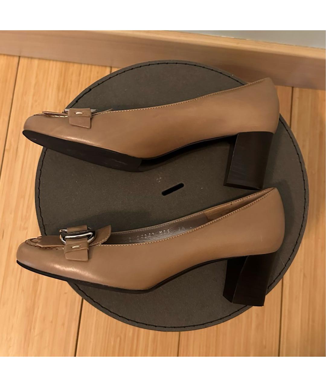 FERRAGAMO Бежевые кожаные туфли, фото 3