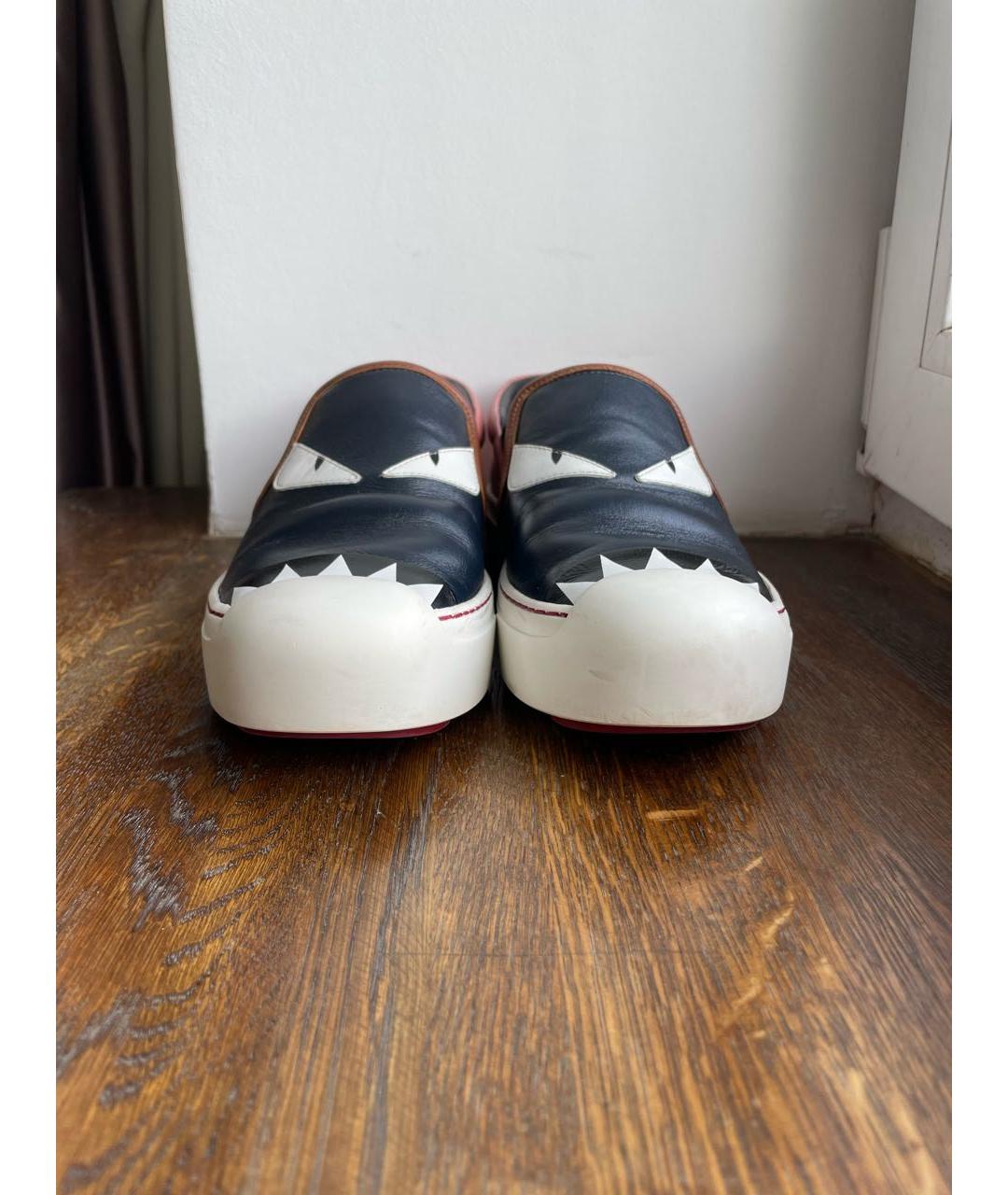 FENDI Розовые кожаные слипоны, фото 2