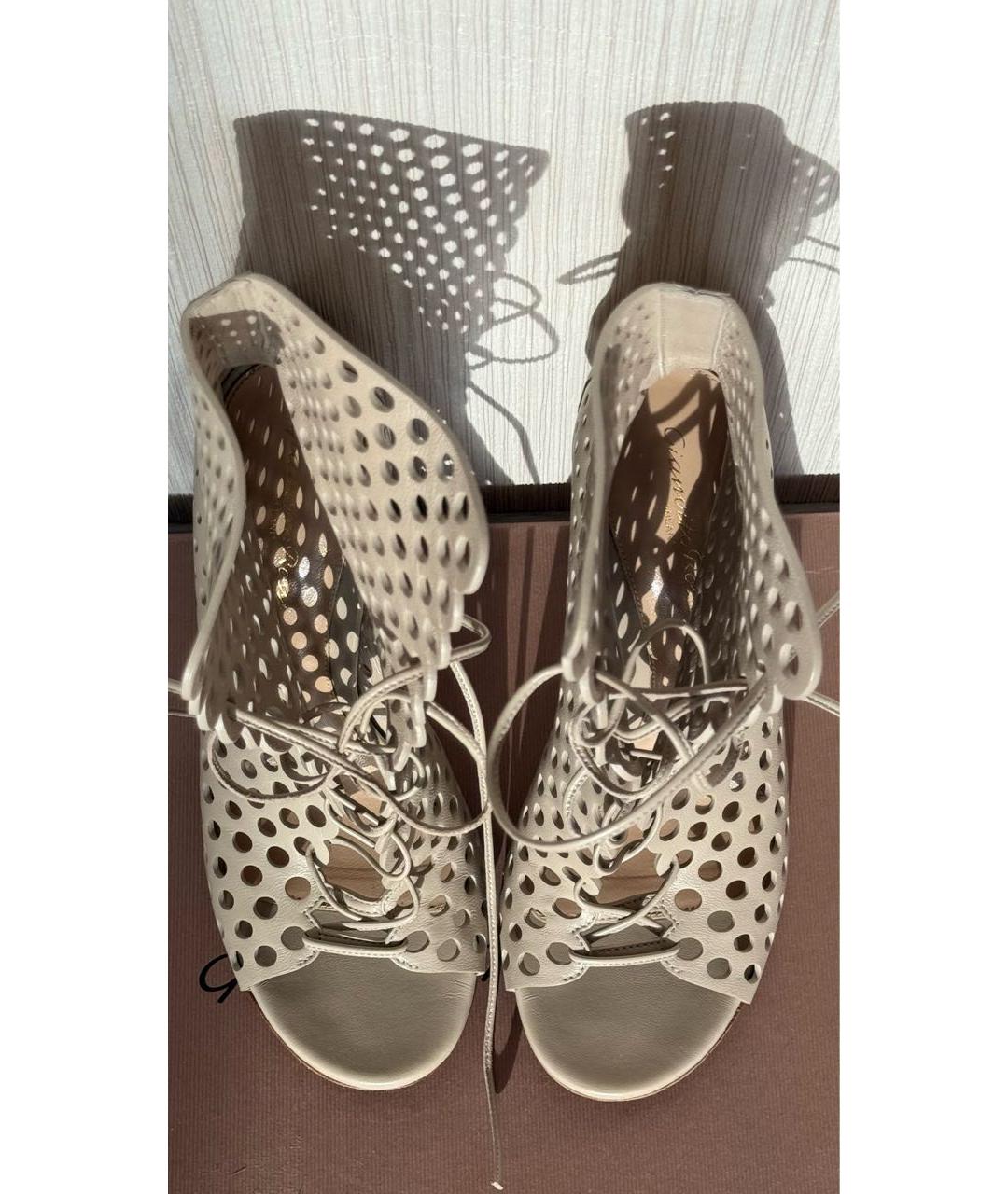 GIANVITO ROSSI Бежевые кожаные ботильоны, фото 4