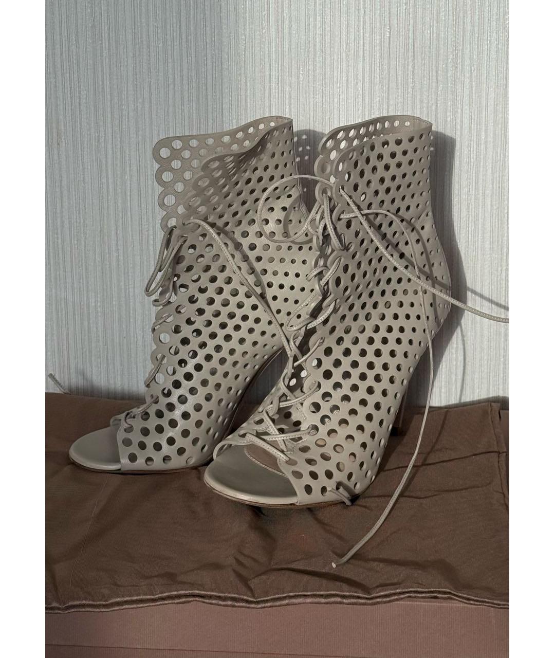 GIANVITO ROSSI Бежевые кожаные ботильоны, фото 7