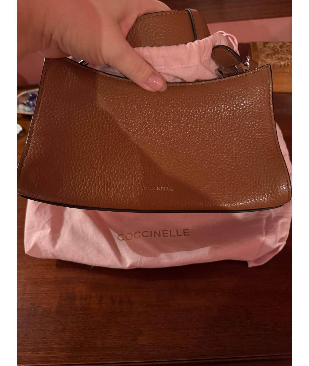 COCCINELLE Коричневая кожаная сумка через плечо, фото 7