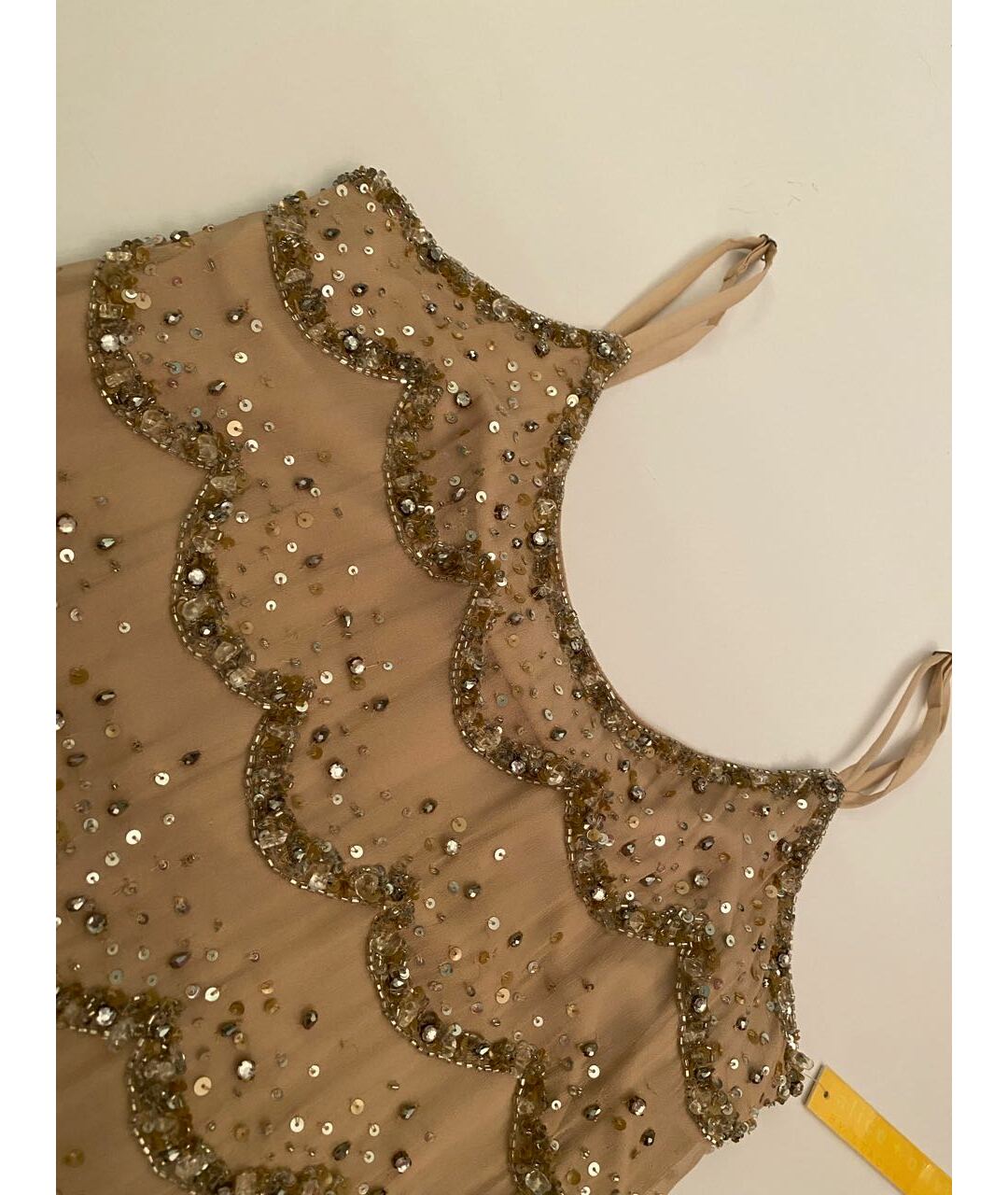 ALICE+OLIVIA Бежевое повседневное платье, фото 4