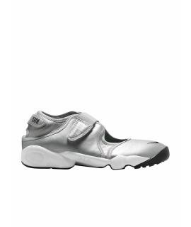 NIKE Кроссовки