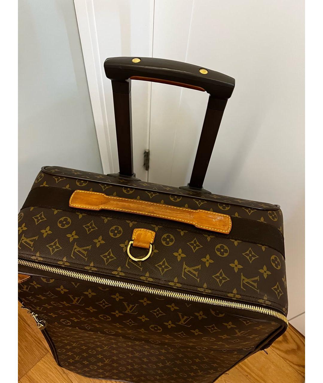 LOUIS VUITTON Коричневый чемодан, фото 5