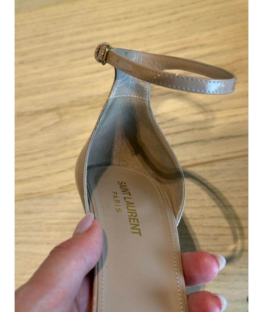 SAINT LAURENT Бежевые кожаные босоножки, фото 5